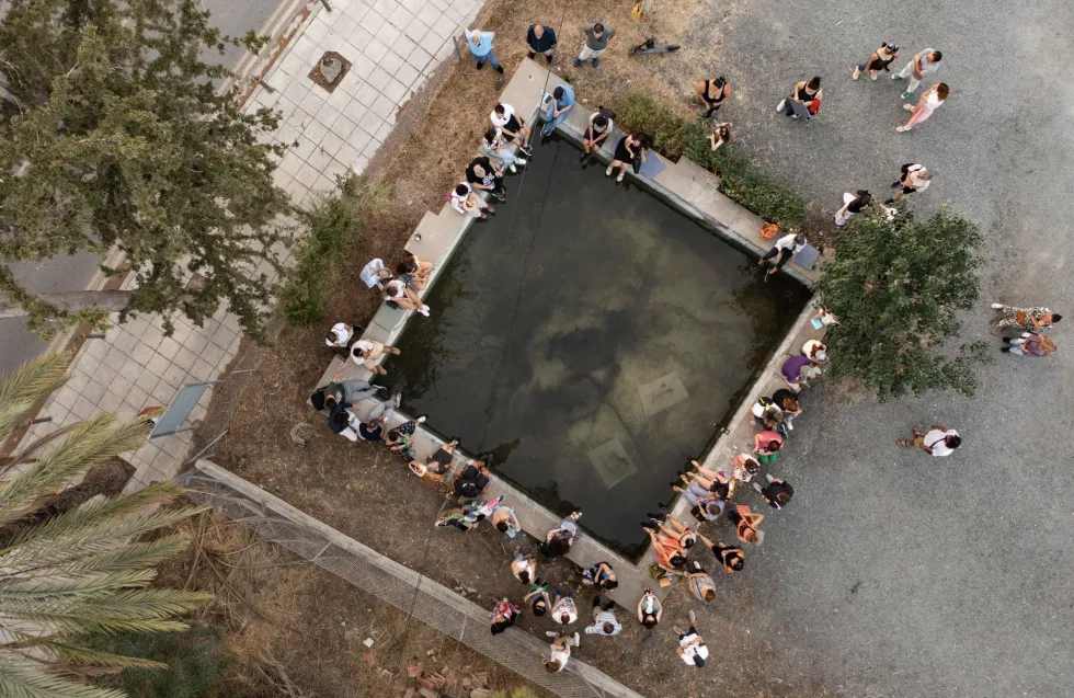 Η Κύπρια καλλιτέχνης Κυριακή Κώστα και η αναζήτησή της για τα κοινά