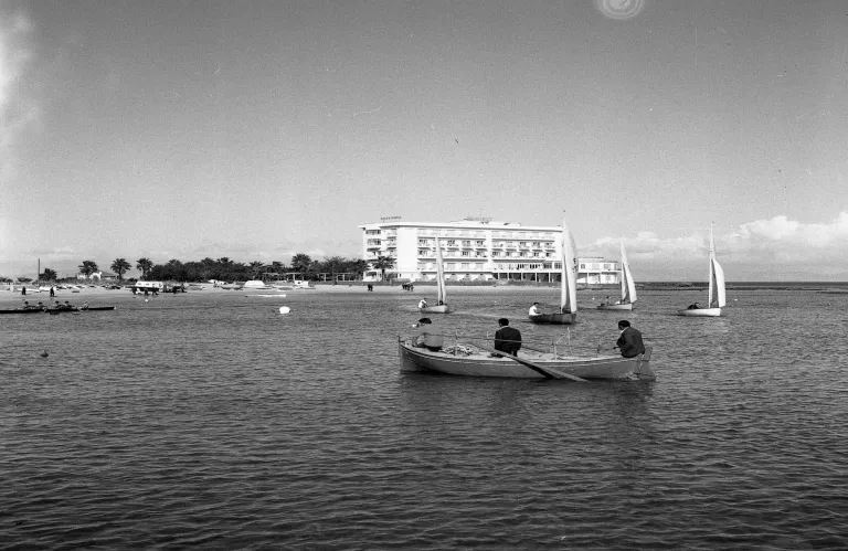 Στην αγαπημένη Αμμόχωστο με οδηγό την ποίηση