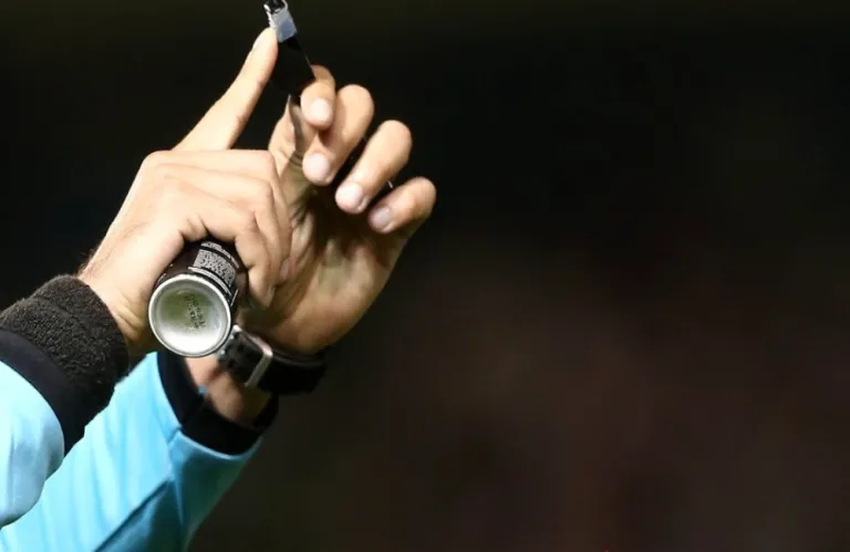 Κάθε μέρα στα γήπεδα οι δύο ξένοι!