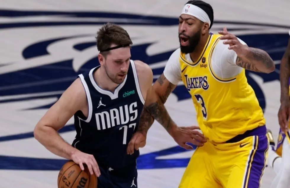 Ντέϊβις: «Το μπάσκετ είναι επιχείρηση»...