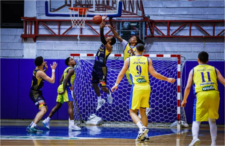 Νίκησε την ΕΘΑ ο ΑΠΟΕΛ