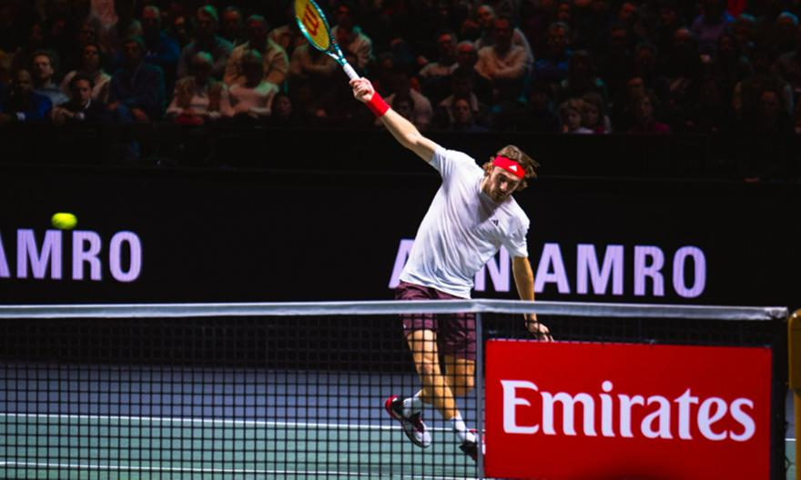 Ήττα-σοκ και αποκλεισμός για Τσιτσιπά!
