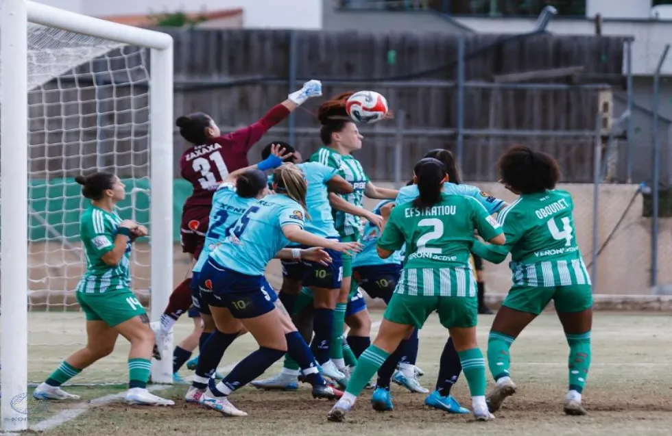 Προβάδισμα για Apollon Ladies, ανοιχτοί λογαριασμοί στο άλλο