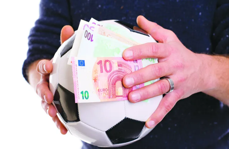 16 ελληνικοί σύλλογοι μοιράστηκαν 3.883.112,79 ευρώ