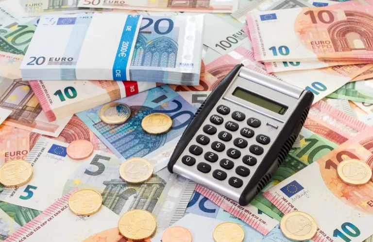 Δεν είναι ηλίθιοι οι άλλοι που πληρώνουν κύριοι...
