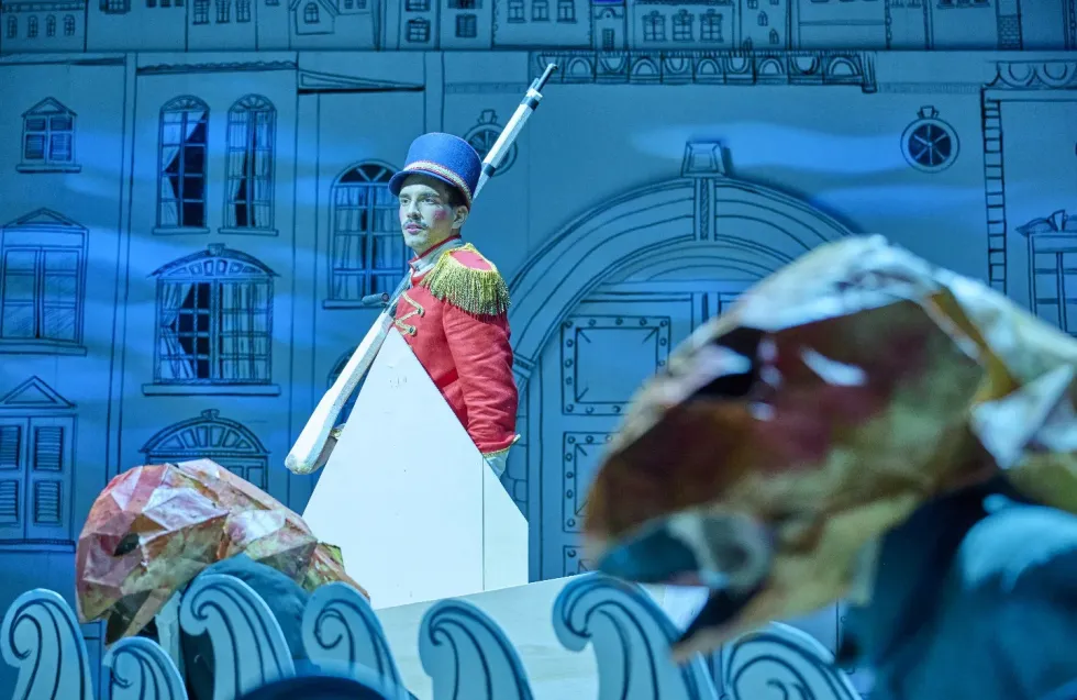 «Ο μολυβένιος στρατιώτης» | Ακυρώνεται η παράσταση της Κυριακής