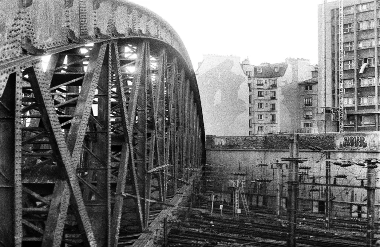 Far East | Ένα οδοιπορικό στις λαϊκές γειτονιές του ανατολικού Παρισιού