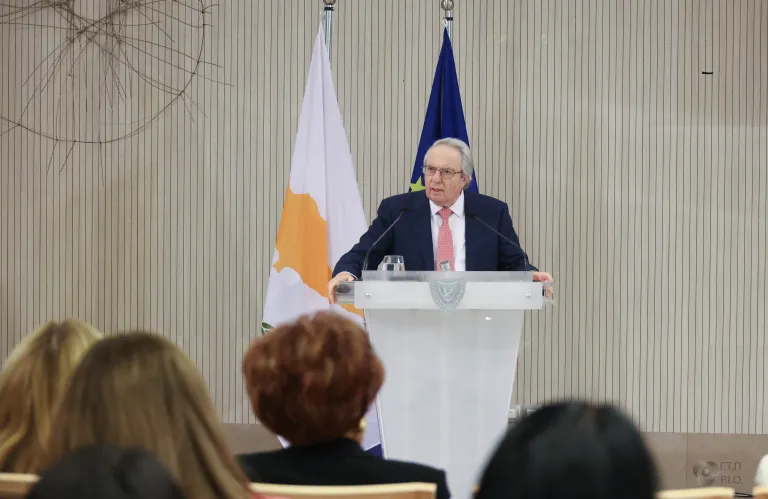 Μπαμπινιώτης για Κυπριακή διάλεκτο: Ένας θησαυρός που υπάρχει παράλληλα με την κοινή γλώσσα