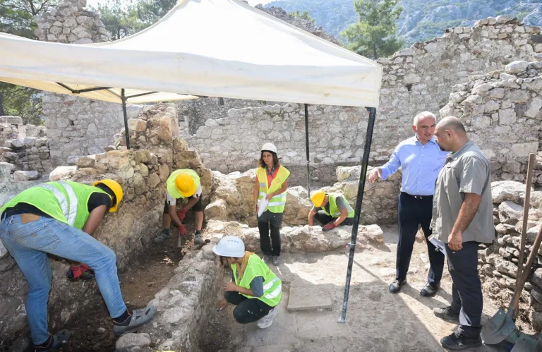 Νέες αποκαλύψεις ψηφιδωτών στη Λυκία 